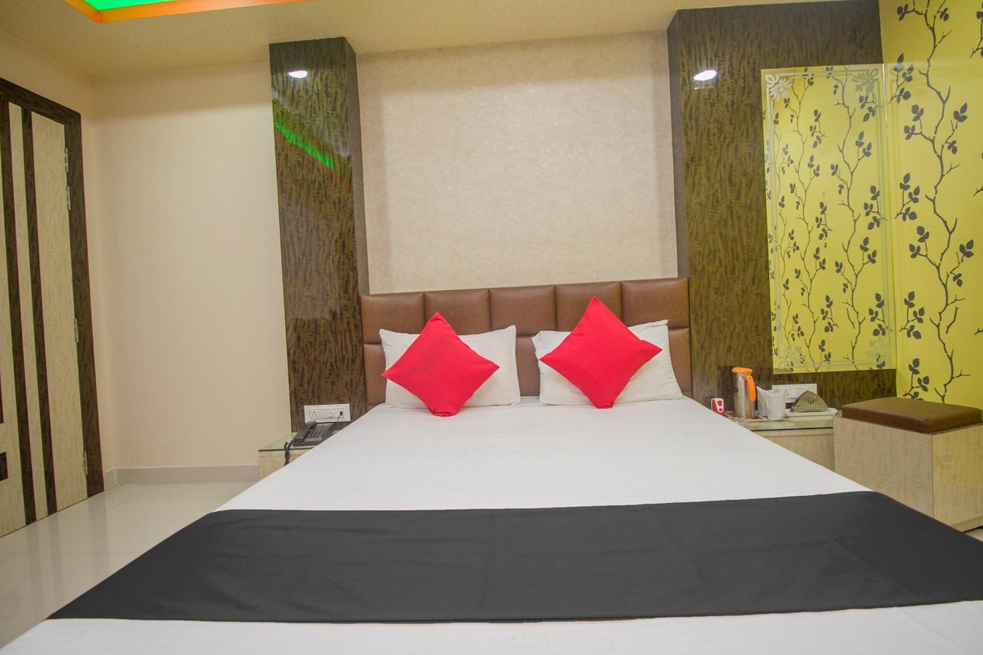 Capital O Stay In Koch Bihar Bagian luar foto